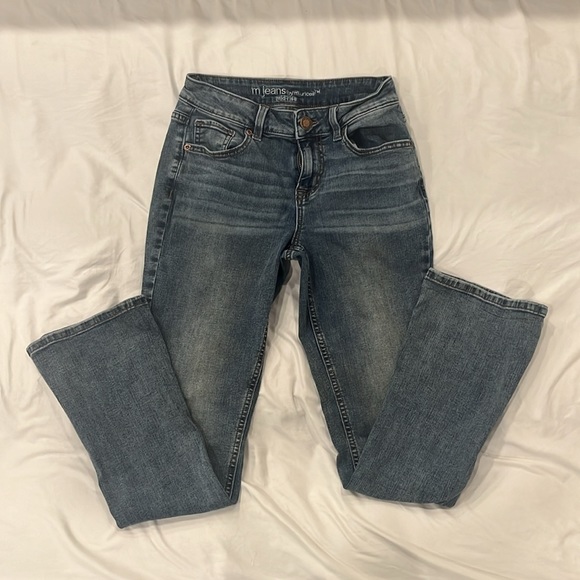 Maurice’s Size 2S Jeans!  Some mud stains!  Priced to sell! - Picture 6 of 10